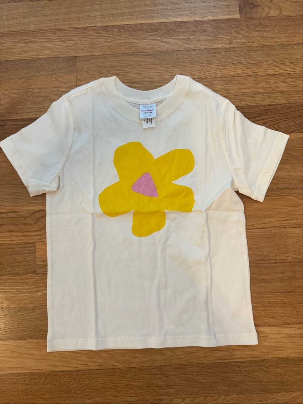Hanna Andersson Cream Tee with Yellow Flower and Pink Center